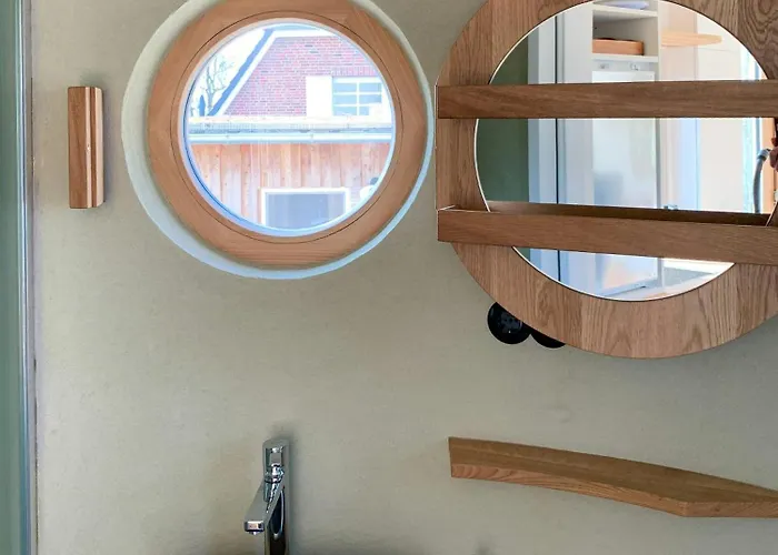 Semesterbostad Autonomous Tiny House In Eiderstedt Salt Marshes Poppenbull